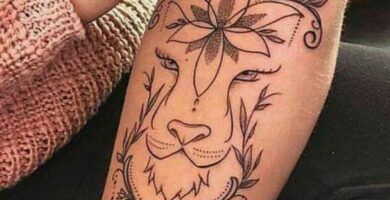 1 TOP 1 Tattoos on the Arm and Sleeve Woman Lion with Dreamcatcher Ornaments Black Outline scaled